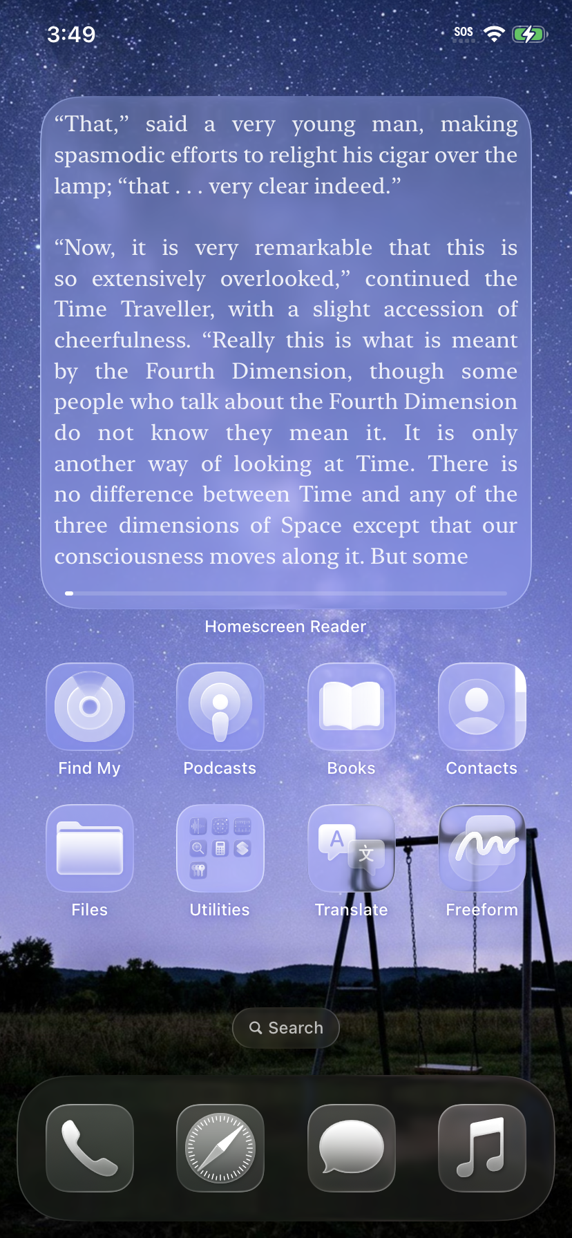 The large Homescreen Reader widget on the default iPhone home screen